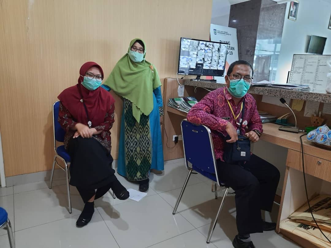 RSJ MUTIARA SUKMA RUTIN BERIKAN PELAYANAN KE RSD. COVID-19