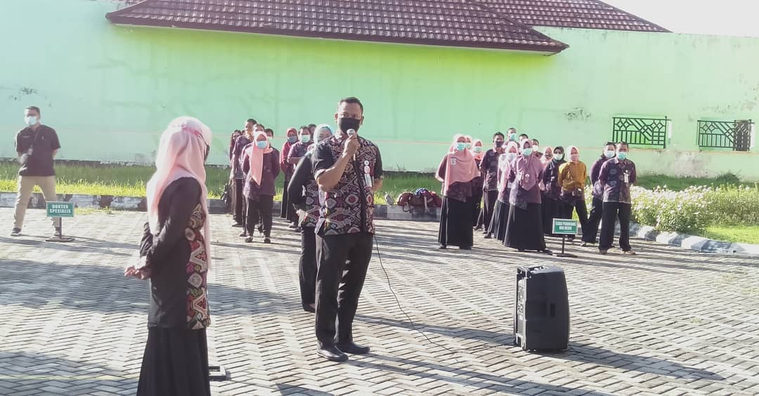 APEL PAGI, DARI MOMEN SALING SUPPORT SAMPAI EVALUASI KEDISIPLINAN.