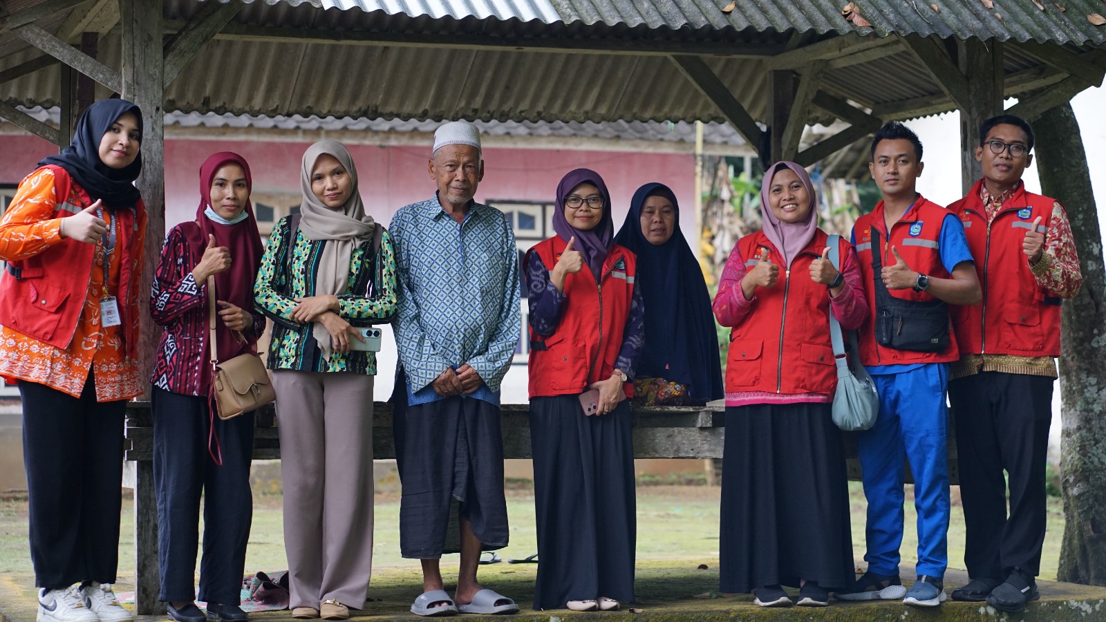 Home Visit ke beberapa pasien ODGJ yang bertempat tinggal di wilayah Tratak, Kabupaten Lombok Tengah.
