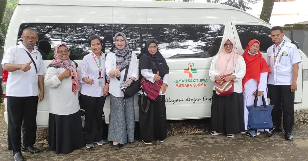 KUNJUNGAN MOBILE KLINIK RSJMS KE PUSKESMAS PRAYA