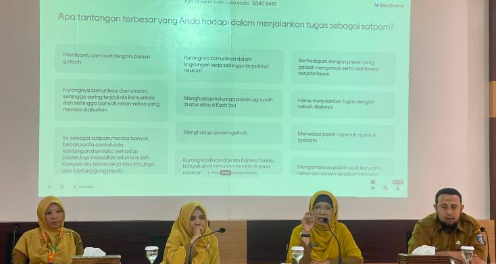 Rapat evaluasi terkait sistem kerja dan kinerja Satpam