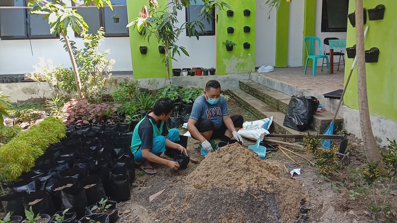 BANGUN KEMANDIRIAN ODGJ, INSTALASI REHABILITASI PSIKOSOSIAL BERI BEKAL KETERAMPILAN PASIEN